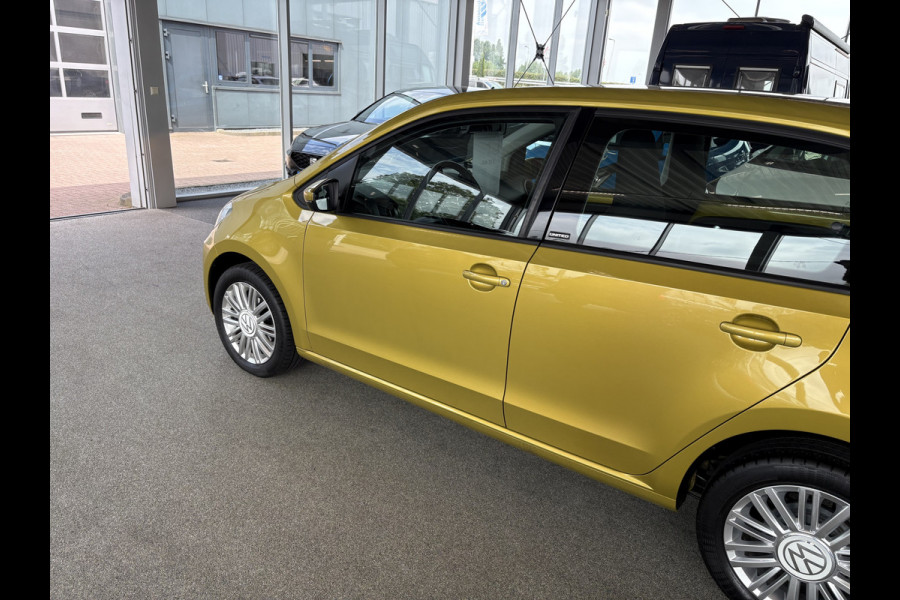 Volkswagen up! 1.0 BMT United 5-drs. CAMERA/CLIMA/MEDIA/CRUISE/PDC/15INCH