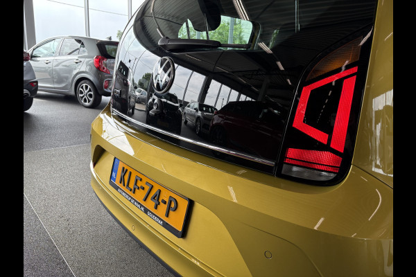 Volkswagen up! 1.0 BMT United 5-drs. CAMERA/CLIMA/MEDIA/CRUISE/PDC/15INCH