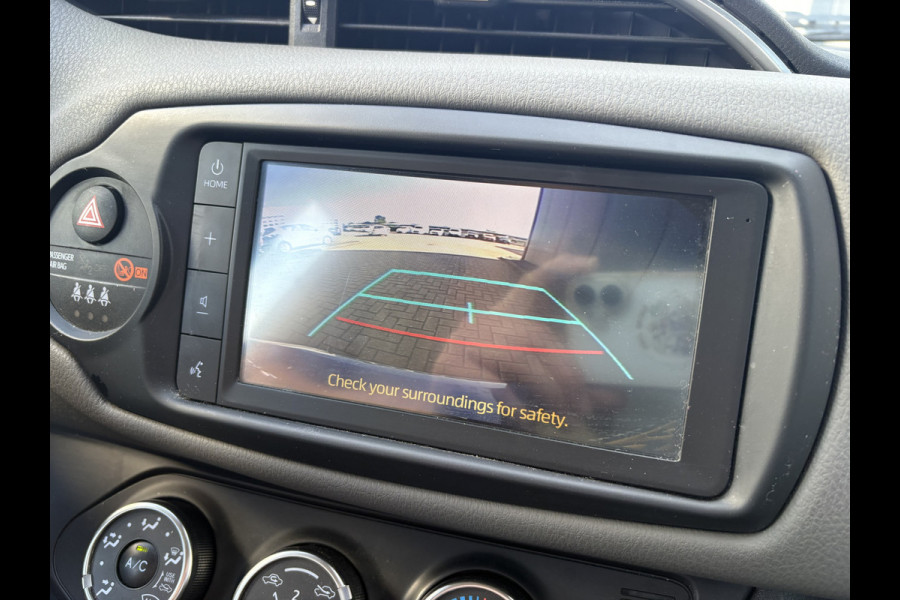 Toyota Yaris 1.0 VVT-i Connect 5-drs. CAMERA/CARPLAY/AIRCO/15INCH