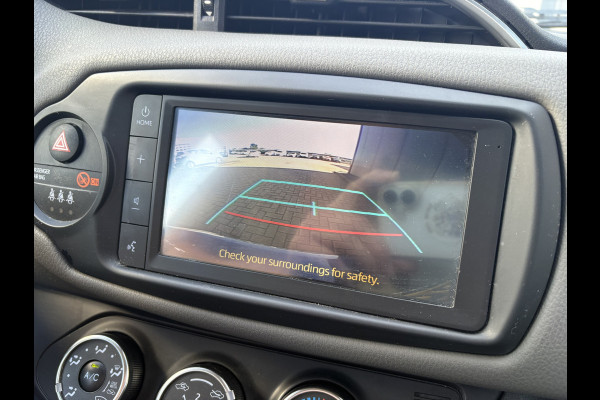Toyota Yaris 1.0 VVT-i Connect 5-drs. CAMERA/CARPLAY/AIRCO/15INCH