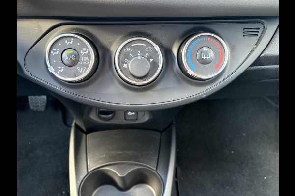 Toyota Yaris 1.0 VVT-i Connect 5-drs. CAMERA/CARPLAY/AIRCO/15INCH