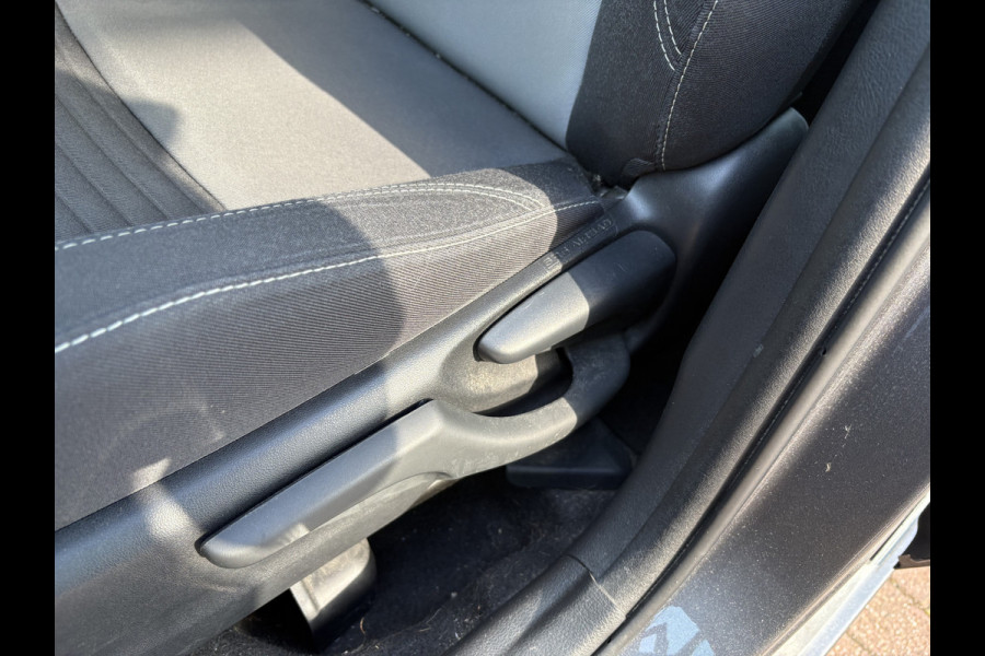 Toyota Yaris 1.0 VVT-i Connect 5-drs. CAMERA/CARPLAY/AIRCO/15INCH