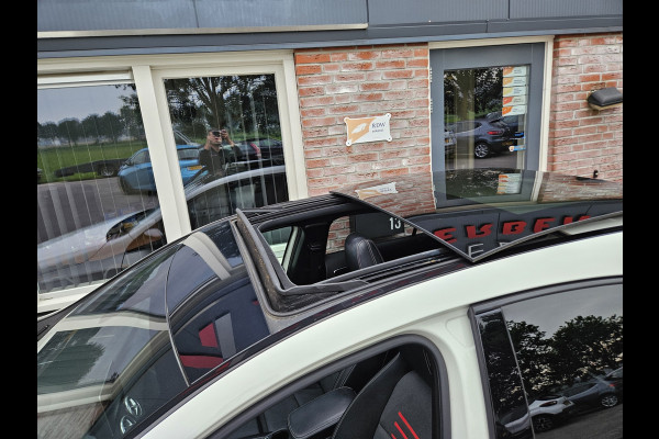 Mercedes-Benz A-Klasse 160 Sport Edition Panorama/Schuifdak! LED! 19INCH! NAP! Automaat! Mooie/Nette Auto!