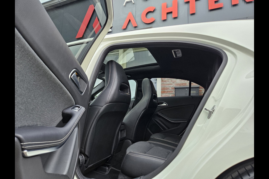 Mercedes-Benz A-Klasse 160 Sport Edition Panorama/Schuifdak! LED! 19INCH! NAP! Automaat! Mooie/Nette Auto!