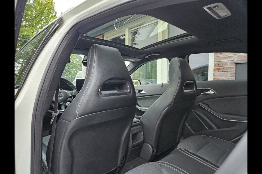 Mercedes-Benz A-Klasse 160 Sport Edition Panorama/Schuifdak! LED! 19INCH! NAP! Automaat! Mooie/Nette Auto!