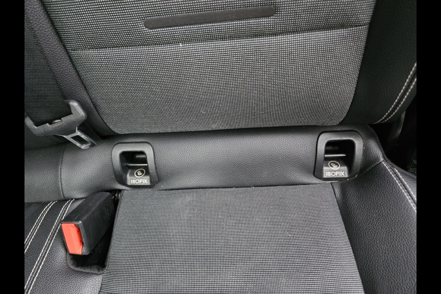 Mercedes-Benz A-Klasse 160 Sport Edition Panorama/Schuifdak! LED! 19INCH! NAP! Automaat! Mooie/Nette Auto!