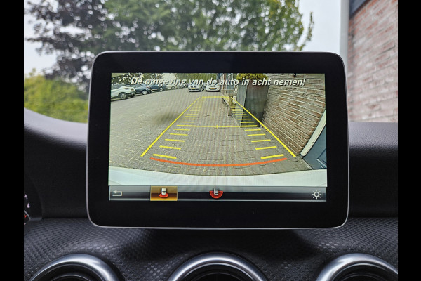 Mercedes-Benz A-Klasse 160 Sport Edition Panorama/Schuifdak! LED! 19INCH! NAP! Automaat! Mooie/Nette Auto!