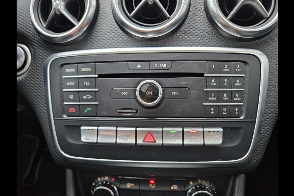 Mercedes-Benz A-Klasse 160 Sport Edition Panorama/Schuifdak! LED! 19INCH! NAP! Automaat! Mooie/Nette Auto!