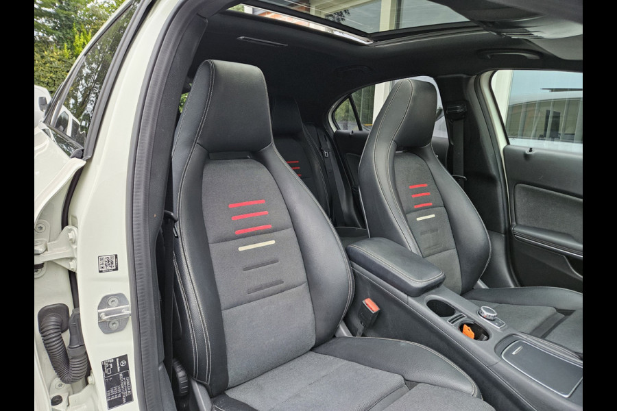 Mercedes-Benz A-Klasse 160 Sport Edition Panorama/Schuifdak! LED! 19INCH! NAP! Automaat! Mooie/Nette Auto!