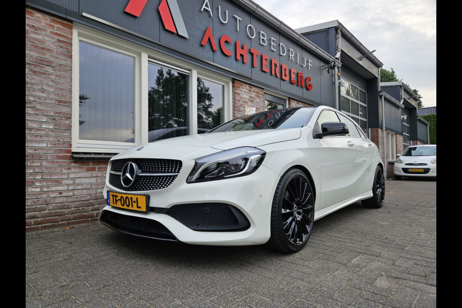 Mercedes-Benz A-Klasse 160 Sport Edition Panorama/Schuifdak! LED! 19INCH! NAP! Automaat! Mooie/Nette Auto!