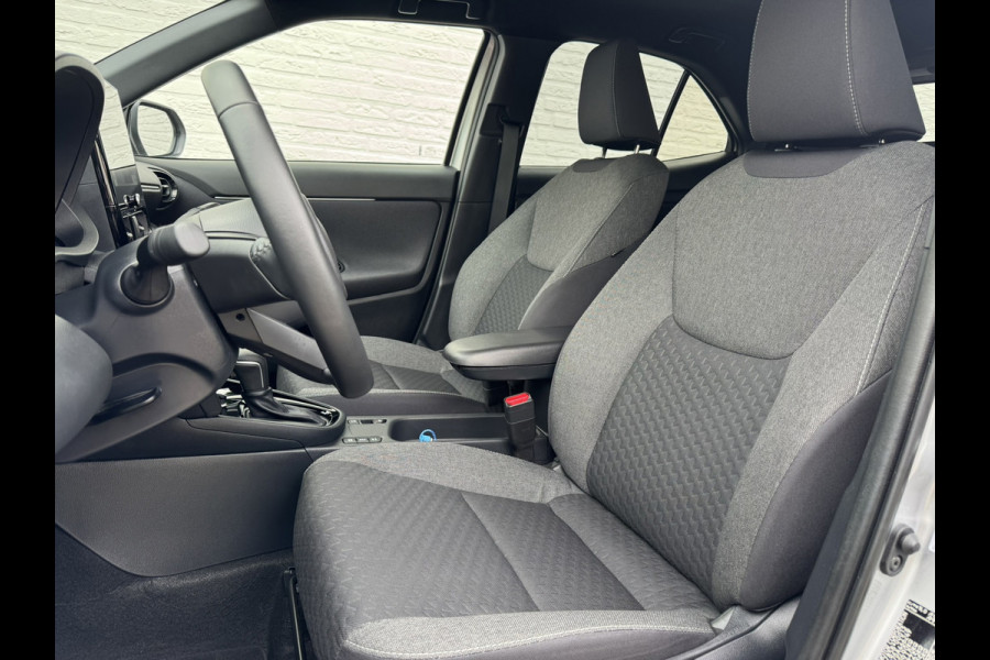 Toyota Yaris Cross 1.5 Hybrid 115 First Edition Camera Carplay Adaptive Cruise Stoel + Stuurverwarming