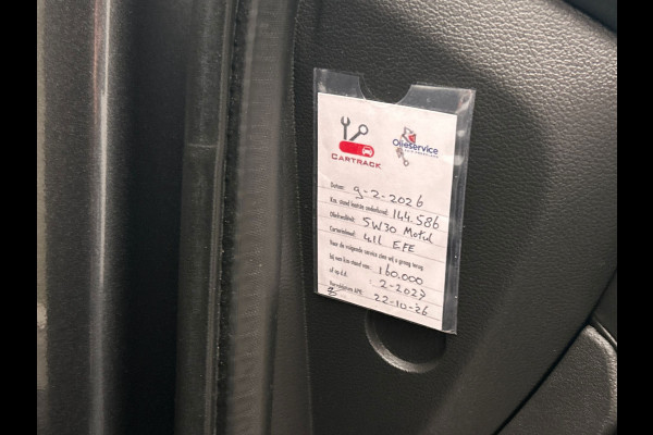 Ford Kuga 1.5 EcoBoost Vignale | Trekhaak | Leder | Panorama | Adaptive-cruise | Stoelverwarming |