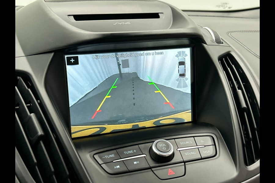 Ford Kuga 1.5 EcoBoost Vignale | Trekhaak | Leder | Panorama | Adaptive-cruise | Stoelverwarming |