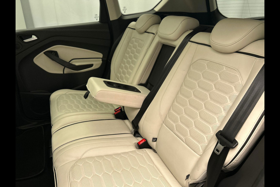 Ford Kuga 1.5 EcoBoost Vignale | Trekhaak | Leder | Panorama | Adaptive-cruise | Stoelverwarming |