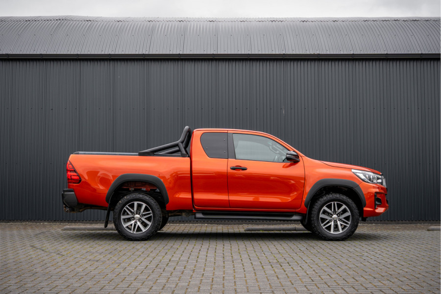 Toyota Hilux 2.4 D 4WD | 150 PK | LED | Camera | Cruise | Navi | Climatronic | Trekhaak