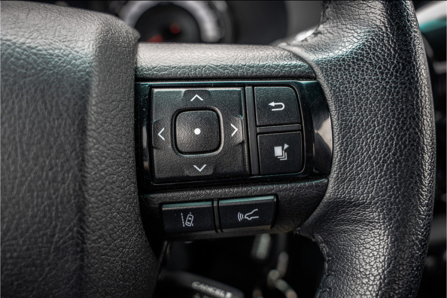 Toyota Hilux 2.4 D 4WD | 150 PK | LED | Camera | Cruise | Navi | Climatronic | Trekhaak