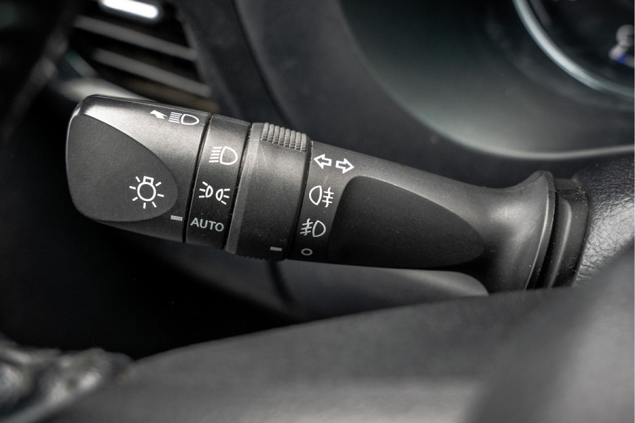 Toyota Hilux 2.4 D 4WD | 150 PK | LED | Camera | Cruise | Navi | Climatronic | Trekhaak