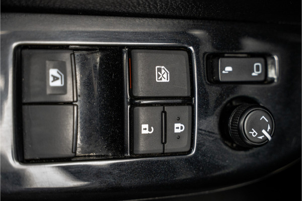 Toyota Hilux 2.4 D 4WD | 150 PK | LED | Camera | Cruise | Navi | Climatronic | Trekhaak