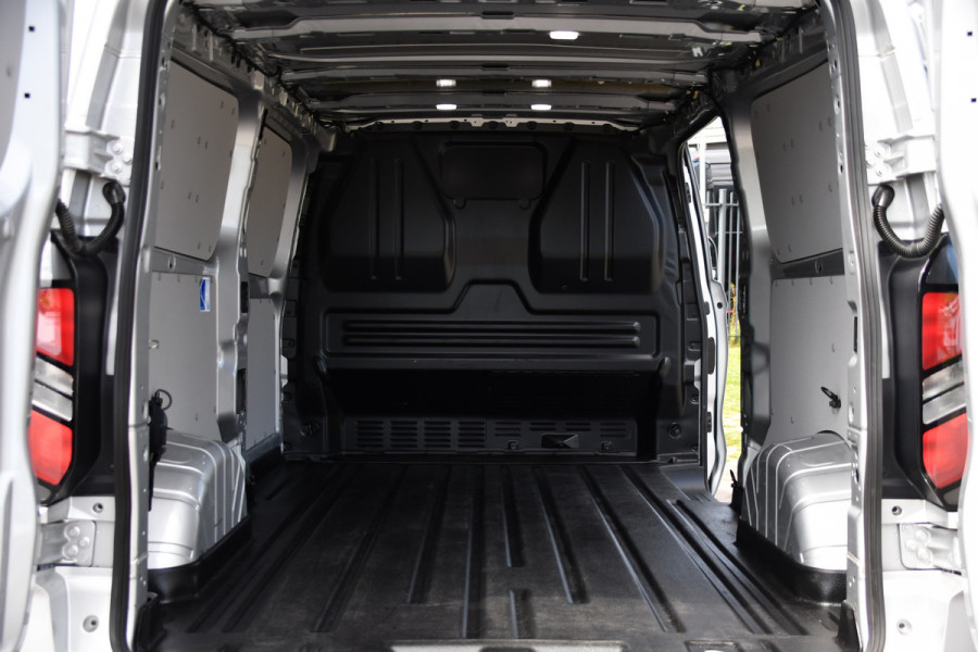 Ford Transit Custom 300 2.0 TDCI L2H1 Limited PB Edition Adaptieve Cruise, Camera, Carplay, 170pk, Automaat, LED, Trekhaak, Stoelverwarming, Sensoren, Uniek!