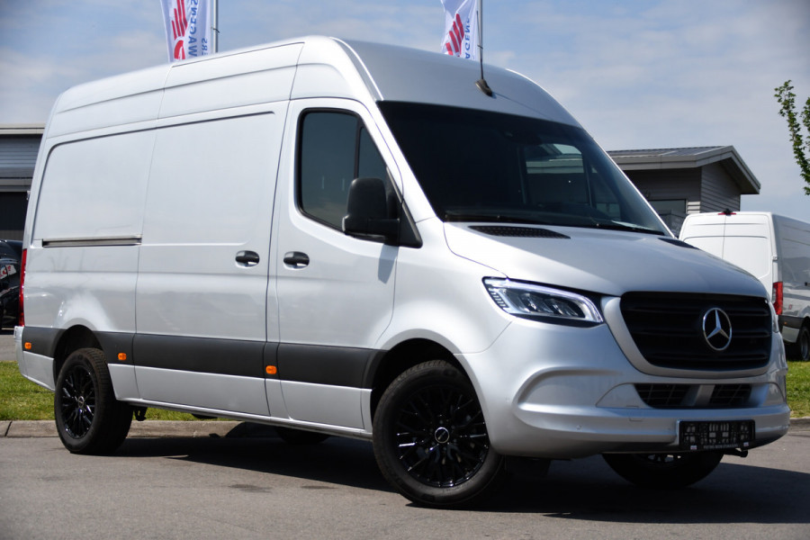 Mercedes-Benz Sprinter 319 V6 3.0 CDI L2H2 PB Edition Camera, Cruise, Carplay, 190pk, Automaat, LED, Trekhaak, Dodehoek, Sensoren, NAVI, Uniek!