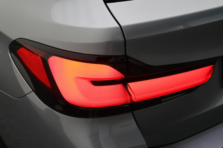 BMW 5 Serie Touring 530e Business Edition Plus M Sport Leer, Elektr. Stoelen, Camera, Apple Carplay, LED, PDC