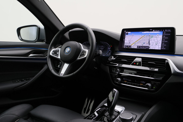 BMW 5 Serie Touring 530e Business Edition Plus M Sport Leer, Elektr. Stoelen, Camera, Apple Carplay, LED, PDC