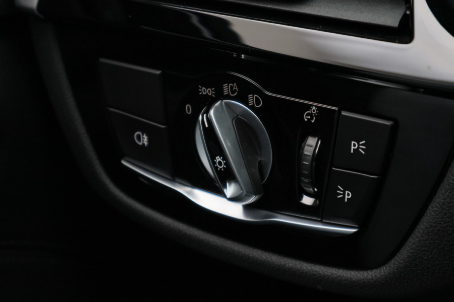 BMW 5 Serie Touring 530e Business Edition Plus M Sport Leer, Elektr. Stoelen, Camera, Apple Carplay, LED, PDC