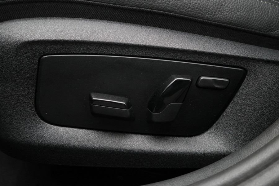 BMW 5 Serie Touring 530e Business Edition Plus M Sport Leer, Elektr. Stoelen, Camera, Apple Carplay, LED, PDC