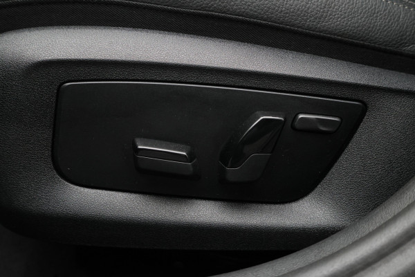 BMW 5 Serie Touring 530e Business Edition Plus M Sport Leer, Elektr. Stoelen, Camera, Apple Carplay, LED, PDC