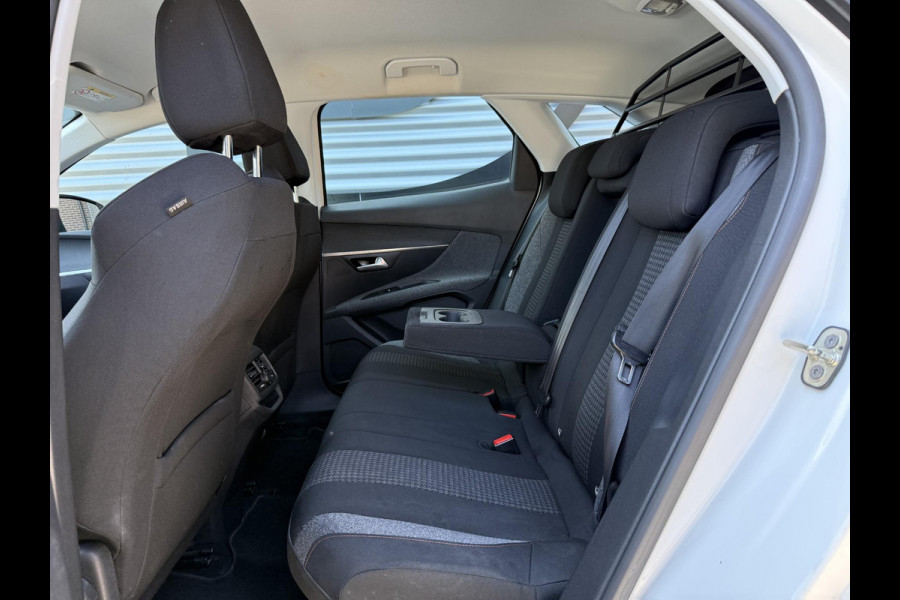 Peugeot 3008 1.2 PureTech Executive 1e Eigenaar|Navi|Camera|D-riem vv in 2025|Carplay|Clima|Cruise|Stoelverwarming|i-Cockpit|APK tot 03-2027