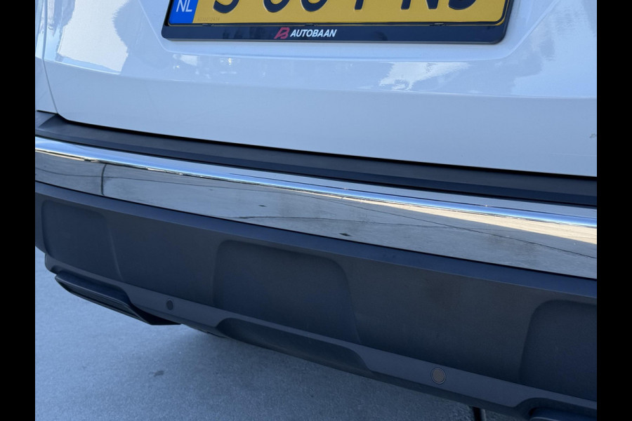 Peugeot 3008 1.2 PureTech Executive 1e Eigenaar|Navi|Camera|D-riem vv in 2025|Carplay|Clima|Cruise|Stoelverwarming|i-Cockpit|APK tot 03-2027