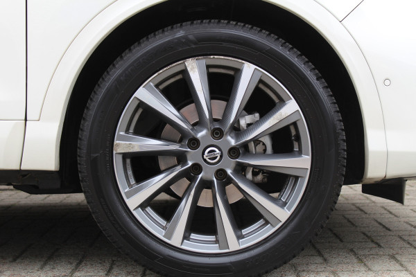 Nissan QASHQAI 1.3 DIG-T 160PK Tekna + | BOSE | Panoramadak | Trekhaak | Leder | BLIS