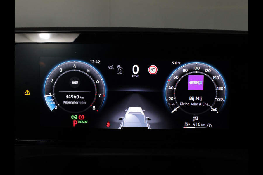Volkswagen Tiguan 1.5 eTSI Life Edition 150 pk Automaat (DSG) | Verlengde garantie | Navigatie | Trekhaak (wegklapbaar) | Parkeersensoren (Park assist) | Achteruitrijcamera | Stoelverwarming |