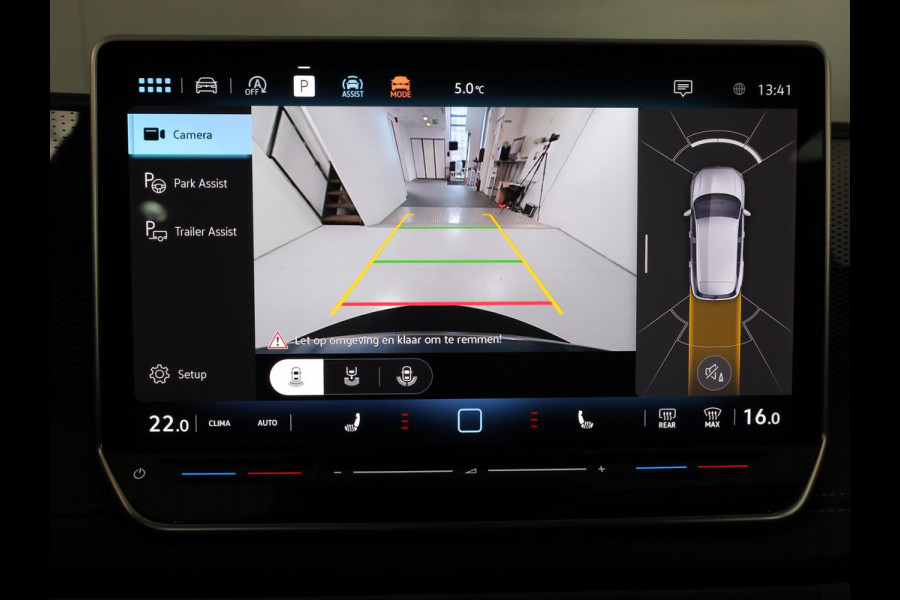 Volkswagen Tiguan 1.5 eTSI Life Edition 150 pk Automaat (DSG) | Verlengde garantie | Navigatie | Trekhaak (wegklapbaar) | Parkeersensoren (Park assist) | Achteruitrijcamera | Stoelverwarming |