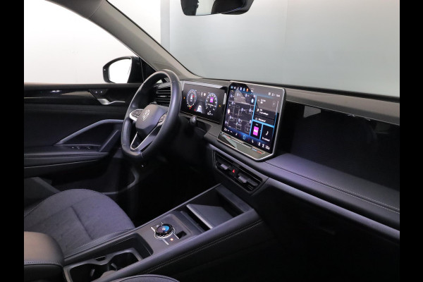 Volkswagen Tiguan 1.5 eTSI Life Edition 150 pk Automaat (DSG) | Verlengde garantie | Navigatie | Trekhaak (wegklapbaar) | Parkeersensoren (Park assist) | Achteruitrijcamera | Stoelverwarming |