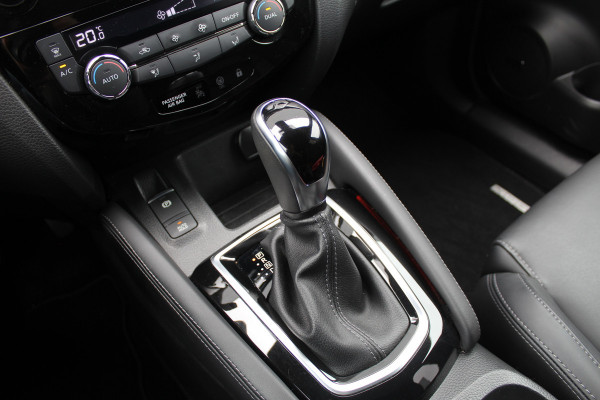 Nissan QASHQAI 1.3 DIG-T 160PK Tekna + | BOSE | Panoramadak | Trekhaak | Leder | BLIS