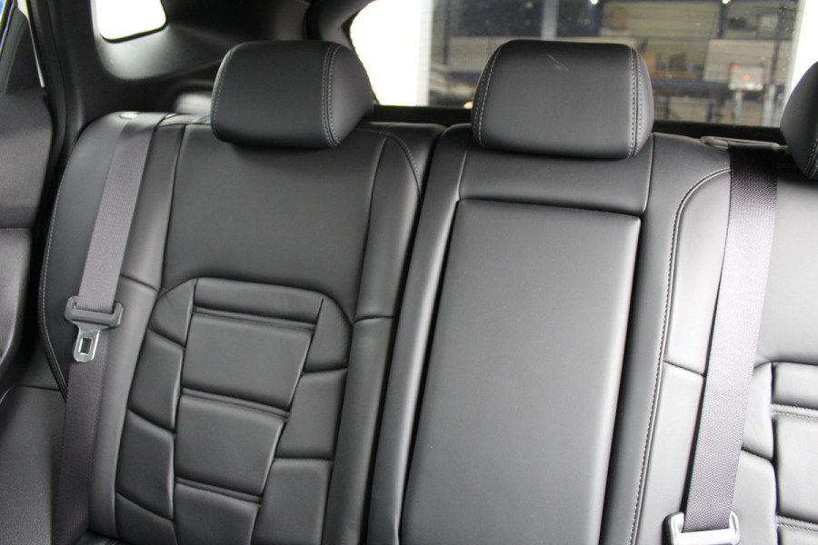 Nissan QASHQAI 1.3 DIG-T 160PK Tekna + | BOSE | Panoramadak | Trekhaak | Leder | BLIS