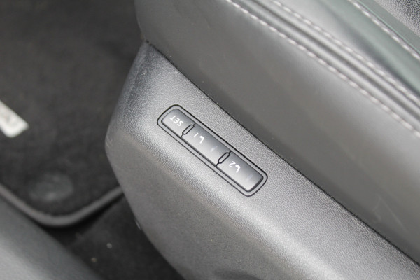 Nissan QASHQAI 1.3 DIG-T 160PK Tekna + | BOSE | Panoramadak | Trekhaak | Leder | BLIS
