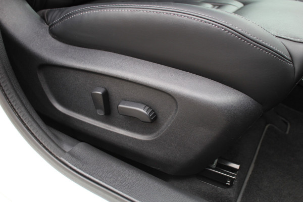 Nissan QASHQAI 1.3 DIG-T 160PK Tekna + | BOSE | Panoramadak | Trekhaak | Leder | BLIS