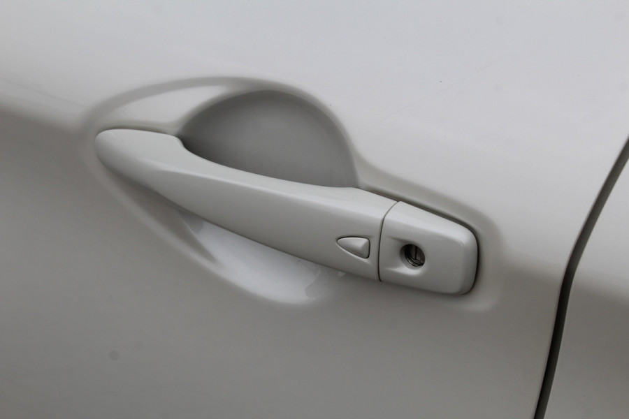 Nissan QASHQAI 1.3 DIG-T 160PK Tekna + | BOSE | Panoramadak | Trekhaak | Leder | BLIS