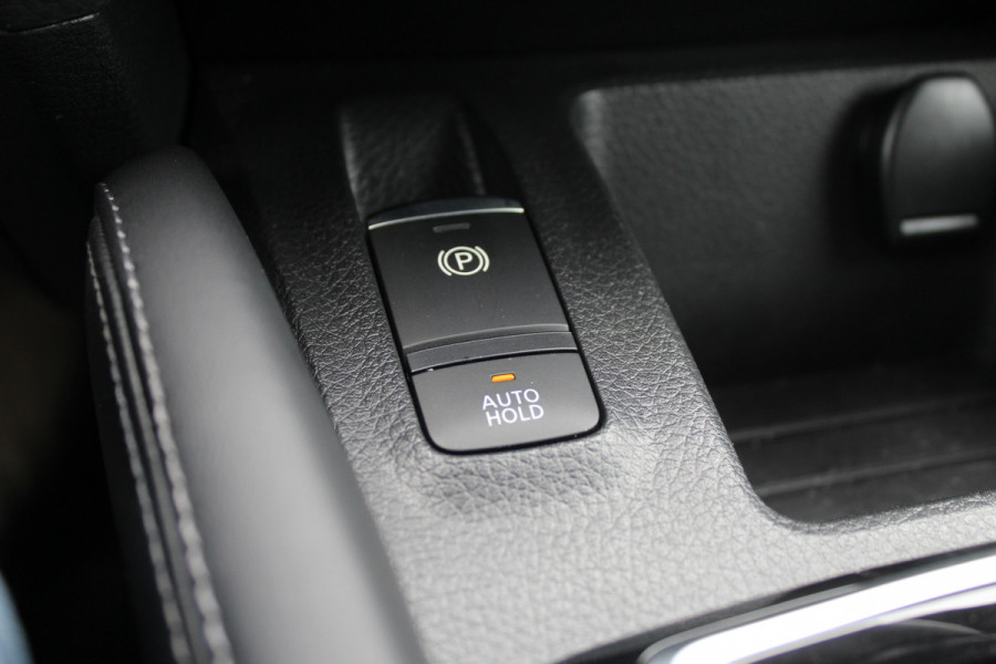 Nissan QASHQAI 1.3 DIG-T 160PK Tekna + | BOSE | Panoramadak | Trekhaak | Leder | BLIS