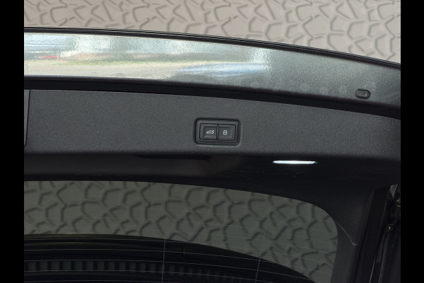 Audi Q5 2.0 TFSI E-HYBRID QUATTRO 300 PK S-EDITION PANO PASS.DISPLAY LEER 360CAM TREKHAAK MATRIXX LED ELEK.STOEL. S-LINE S LINE