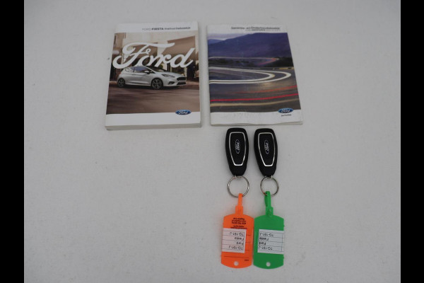 Ford Fiesta 1.0 EcoBoost Active First Edition | Panoramadak | Adaptive Cruise control | Parkeerhulp | Carplay | Climate control | Keyless | Lane assist | Navigatie