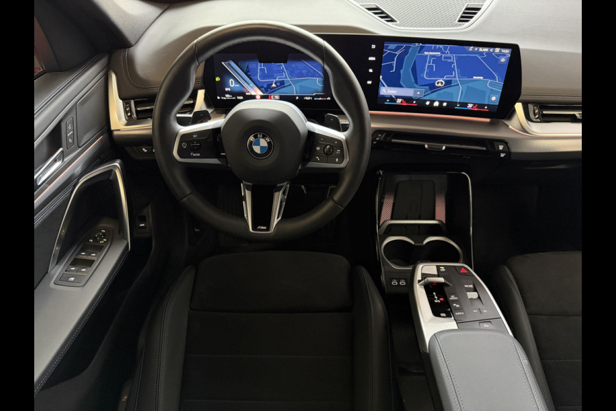 BMW X1 SDRIVE M-SPORT SHADOW LINE APPLE CARPLAY MATRIX LED ELEK.KLEP CRUISE LEER/ALCANTARA CAMERA M-SPORT INTERIEUR / EXTERIEUR ✅ Top Auto's. Al 30 Jaar uw Bmw Specialist in ,  BMW M / M Sport / PHEV / HEV / Hybrid / Mhev / 25e / 30e / xDrive25e // xDrive30e / sDrive18i / sDrive20i / sDrive23i ✅