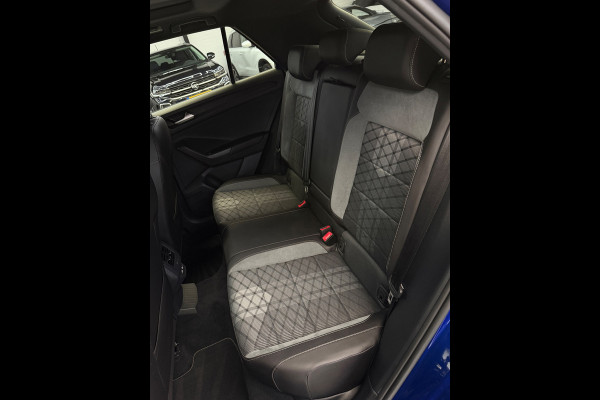 Volkswagen T-Roc 1.5 TSI 3x R-Line Panorama CarPlay