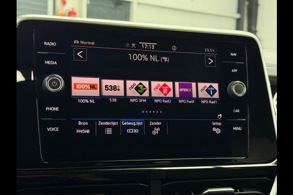 Volkswagen T-Roc 1.5 TSI 3x R-Line Panorama CarPlay