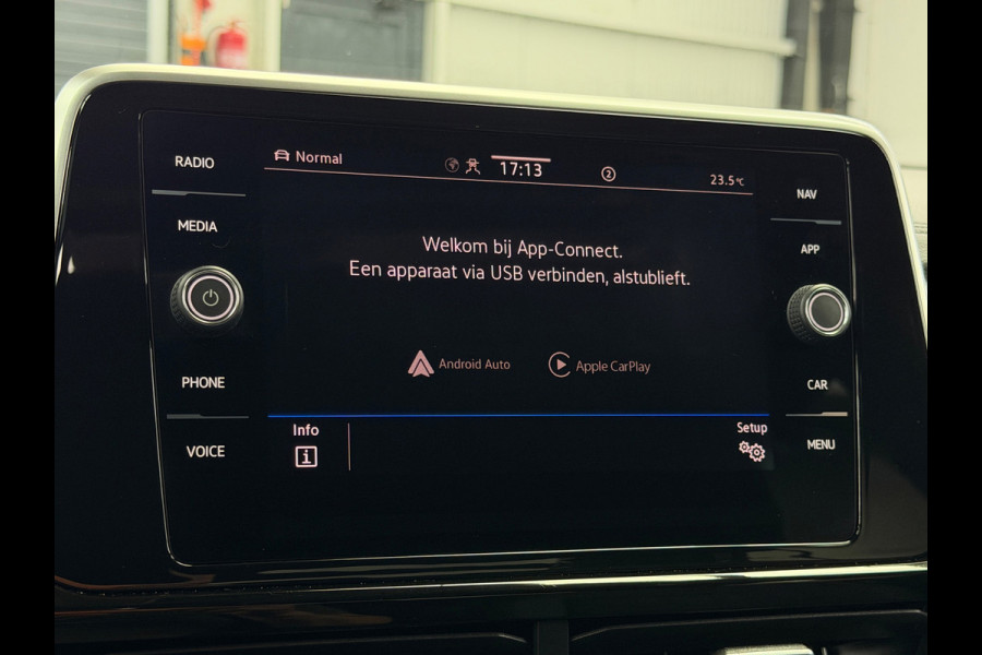 Volkswagen T-Roc 1.5 TSI 3x R-Line Panorama CarPlay