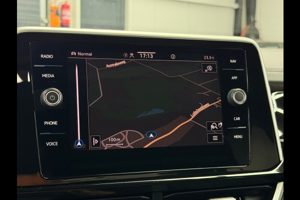 Volkswagen T-Roc 1.5 TSI 3x R-Line Panorama CarPlay