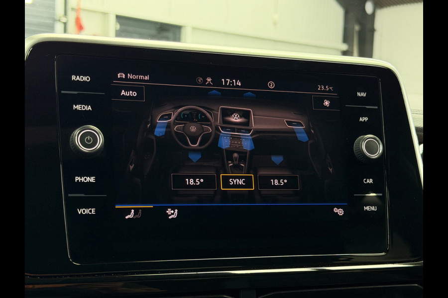 Volkswagen T-Roc 1.5 TSI 3x R-Line Panorama CarPlay