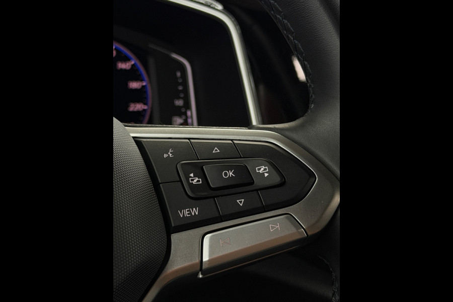 Volkswagen T-Roc 1.5 TSI 3x R-Line Panorama CarPlay